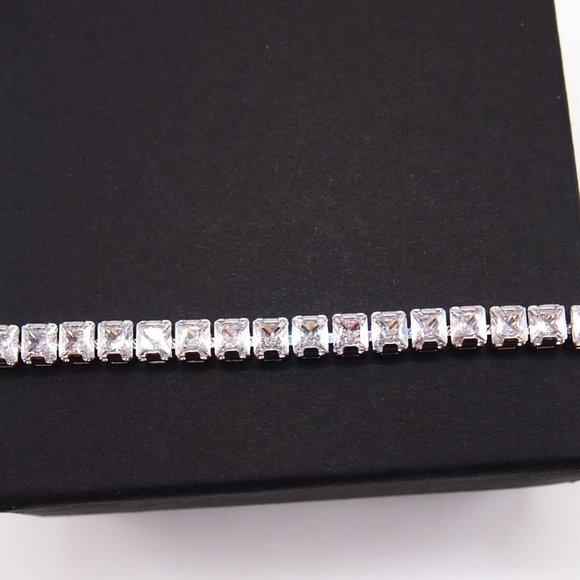 Elegant 7 Inches Princess Cut Diamond Tennis Bracelet Solid Sterling Silver - Picture 3 of 9